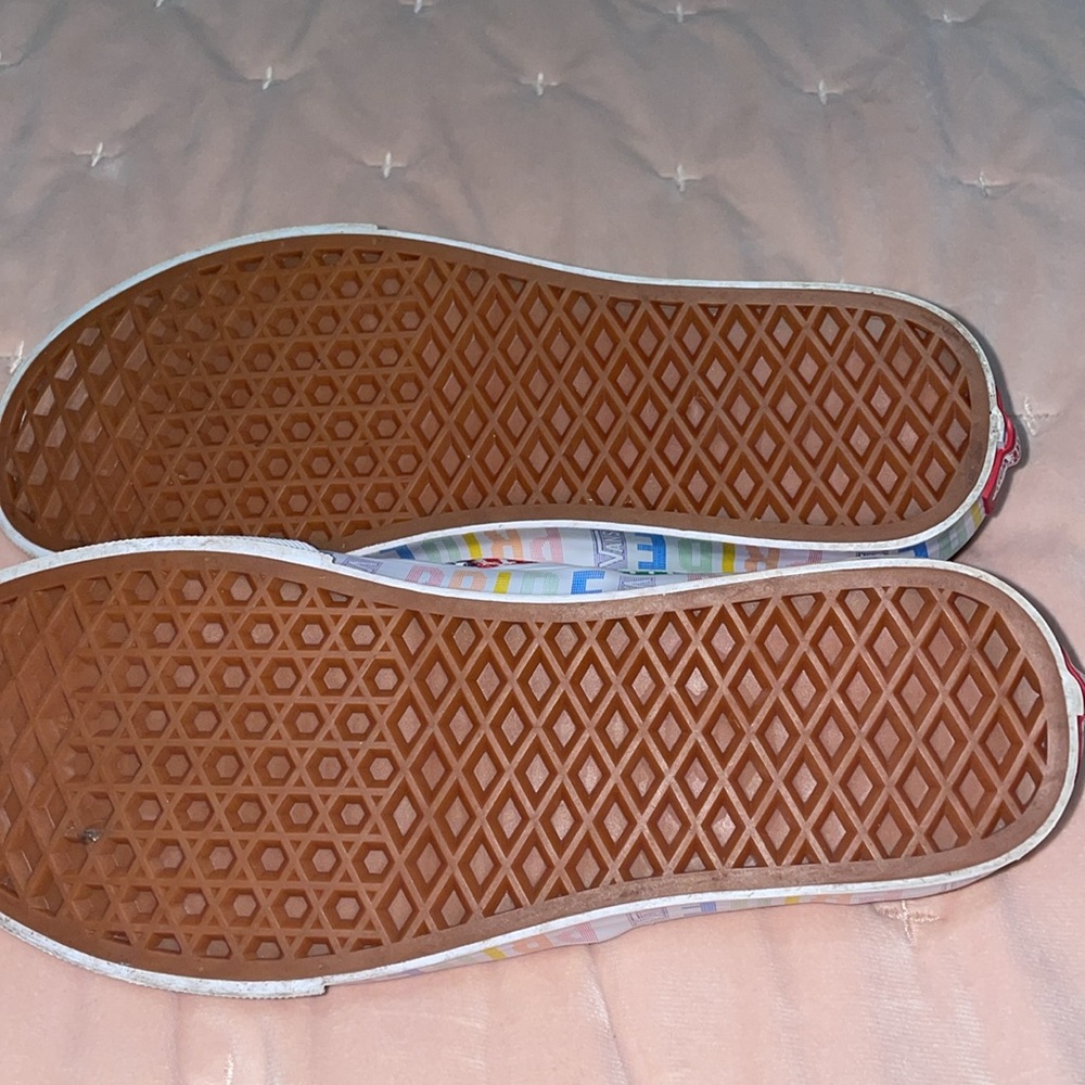 Vans - Picture 5 of 6